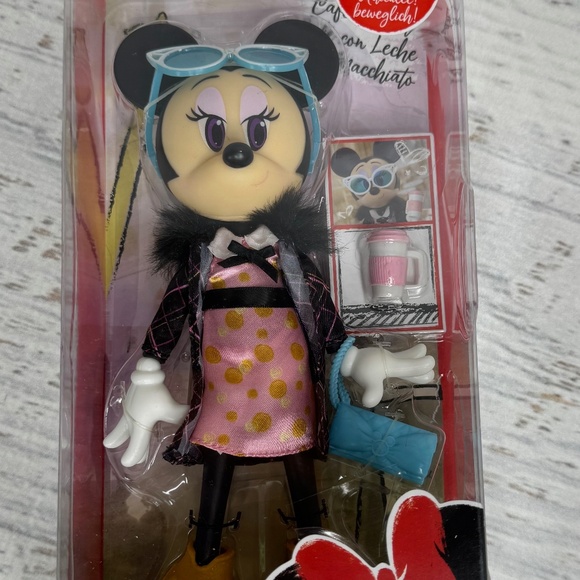 Disney - Minnie Mouse - Sweet Latte - Deluxe Fashion Doll JAKKS Pacific NIB - Picture 1 of 10